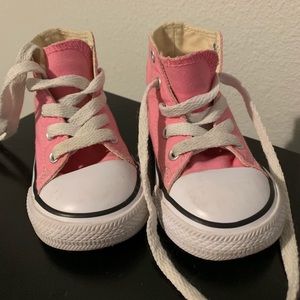 Pink Toddler converse size 6 high tops